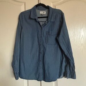 Old Navy classic denim chambray button up shirt size large